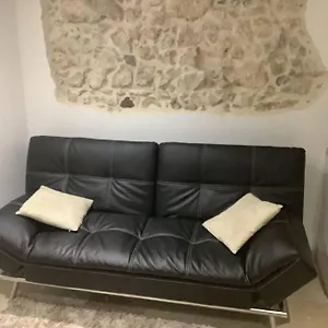  Appartement Deux Pieces Dans Le Vieil Safranier