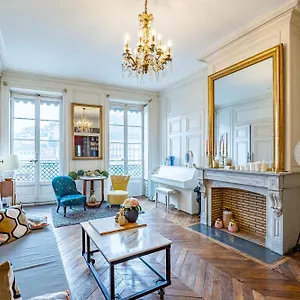 Haussmannien D’artiste, Exception, Quai De Saône Balcon+parking Appartement Lyon