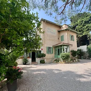 2* Hotell Le Ponteil